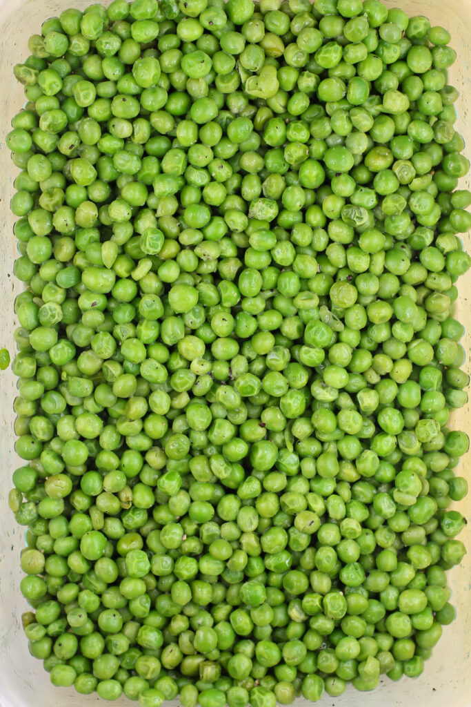 cooked peas in a dish